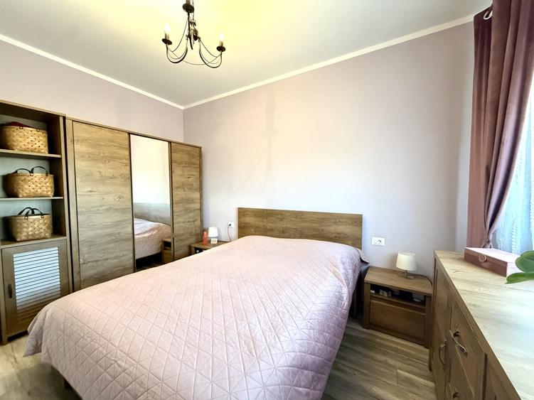 Apartament cu 2 camere semidecomandat, mobilat în Dumbrăvița