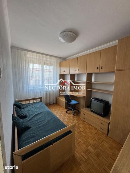 Apartament cu 3 camere în Orașul Nou