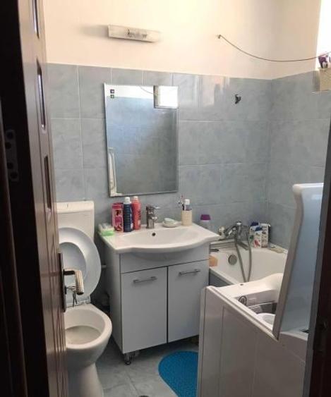 Apartament cu 2 camere semidecomandat în Abator