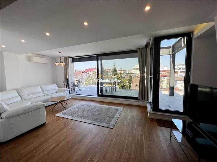 Apartament cu 3 camere decomandat în Dorobanți
