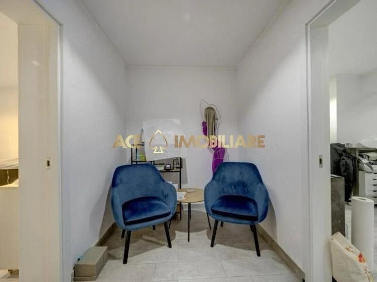 Apartament cu 2 camere decomandat în P-ța Universității