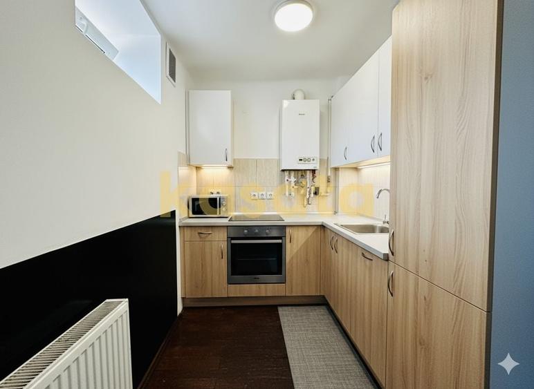 Apartament cu 2 camere decomandat în Centrul Istoric