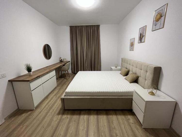 Apartament cu 2 camere semidecomandat în Tipografilor
