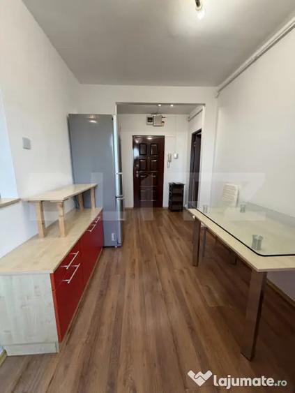 Apartament cu 2 camere decomandat în Tudor
