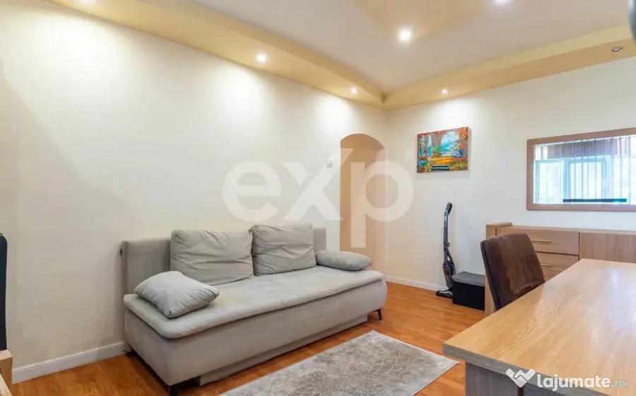 Apartament cu 3 camere decomandat în Inel I