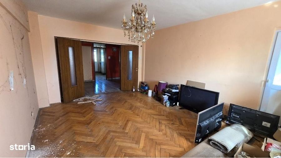 Apartament cu 3 camere decomandat în Ultracentral