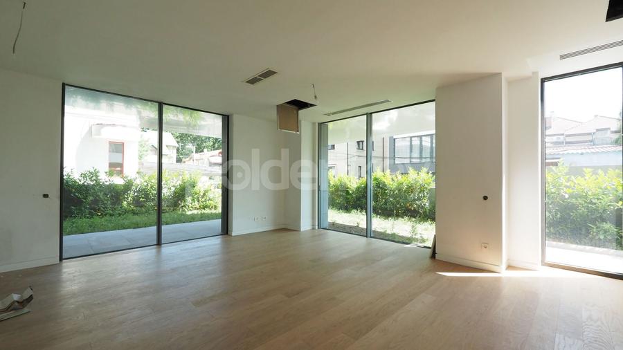 Apartament cu 5 camere decomandat în Floreasca — fotografia 1
