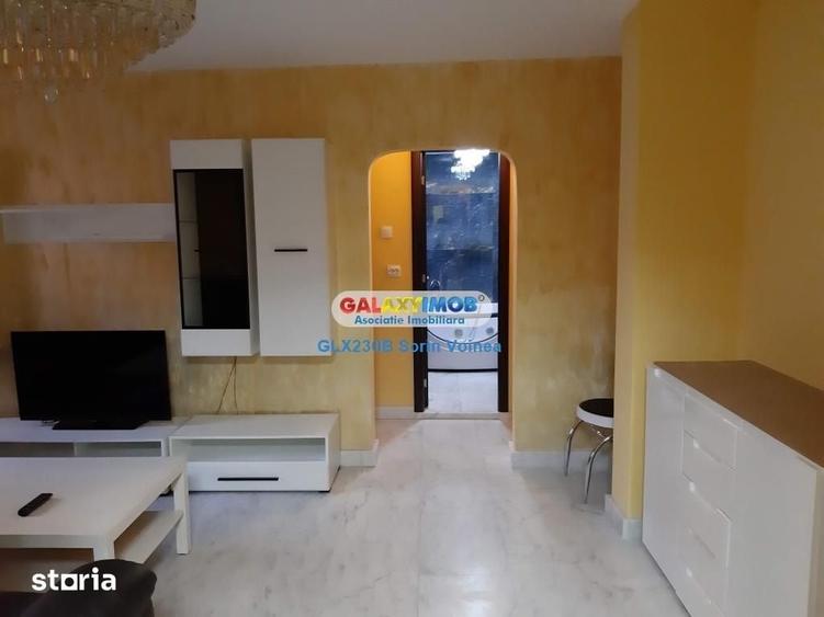 Apartament cu 3 camere semidecomandat în Tei