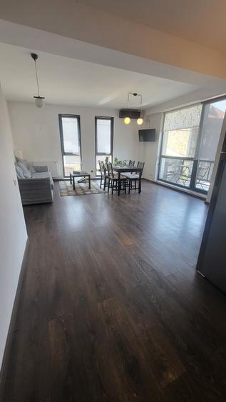 Apartament cu 2 camere semidecomandat în Obor