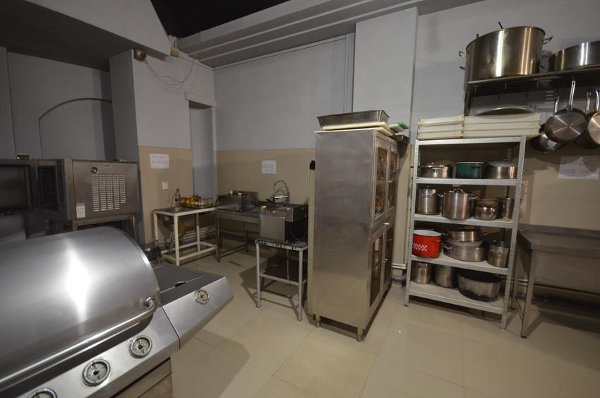 Spațiu comercial, de 540 mp, în P-ța Muncii