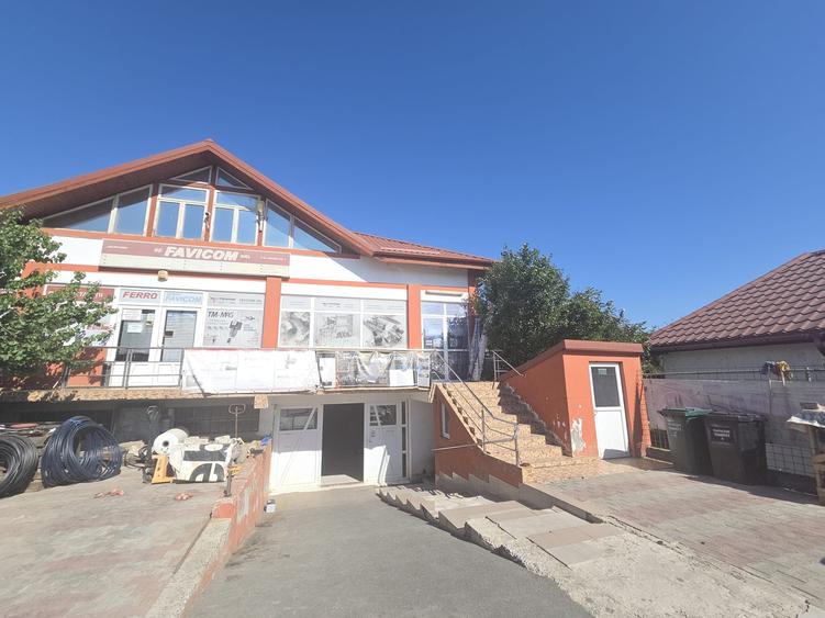 Spațiu comercial, de 600 mp, în Vest