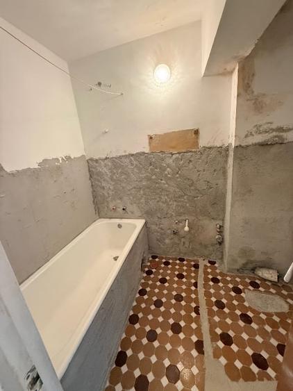 Apartament cu 2 camere decomandat în Ultracentral