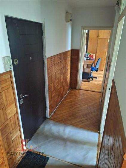 Apartament cu 2 camere decomandat în Tudor