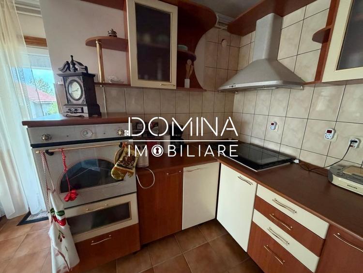 Casă individuală cu 4 camere cu Canalizare în Frâncești