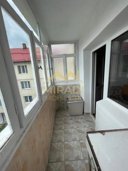 Apartament cu 2 camere, mobilat în Malul Spitalului