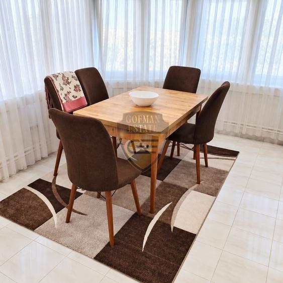 Apartament cu 3 camere decomandat în Tomis Nord