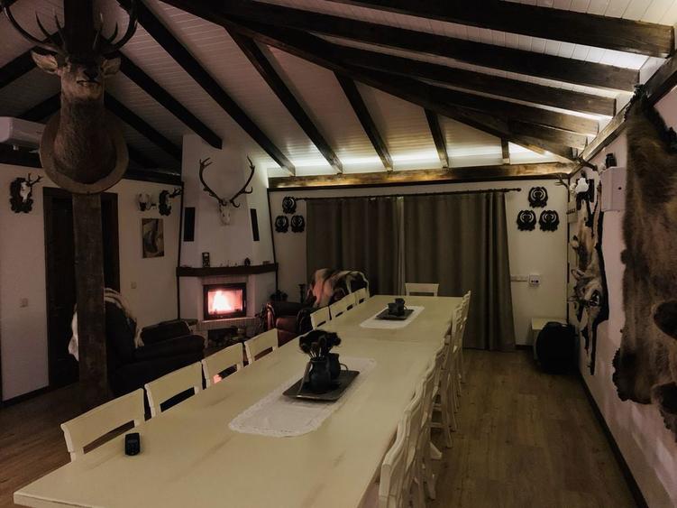 Casă cu 2 camere cu Teren 350 Mp în Central