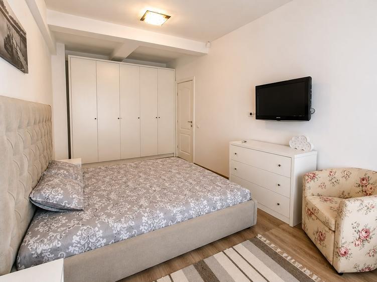 Apartament cu 3 camere în Universitate