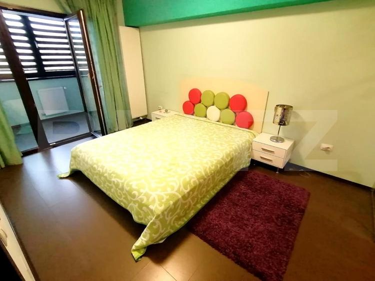 Apartament cu 4 camere decomandat, mobilat în Calea București
