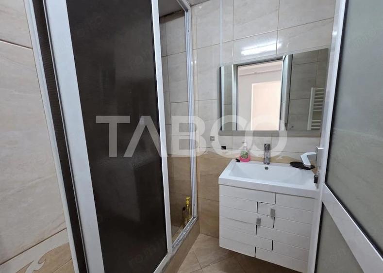 Casă cu 5 camere cu Teren 400 Mp în Central