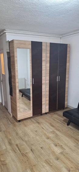 Garsonieră decomandată în Central