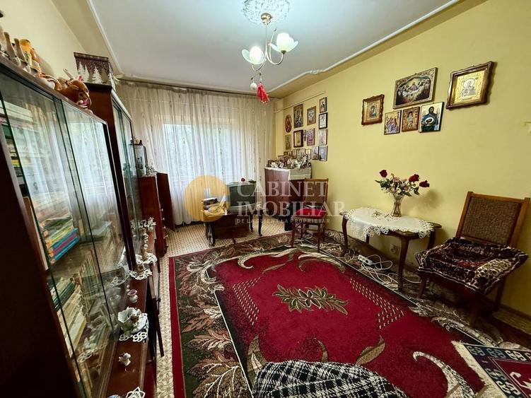 Apartament cu 3 camere decomandat, mobilat în Păcurari