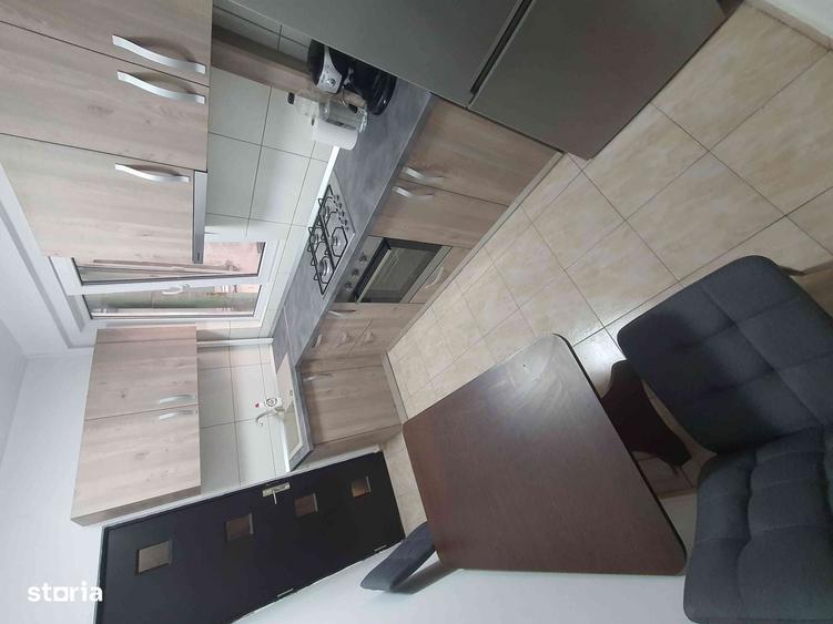 Apartament cu 2 camere decomandat în Eroii Revoluției