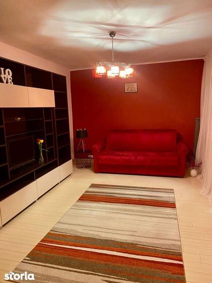 Apartament cu 2 camere decomandat în 1 Mai