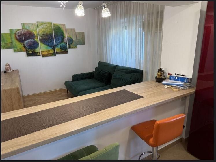 Apartament cu 3 camere decomandat, mobilat în Dristor