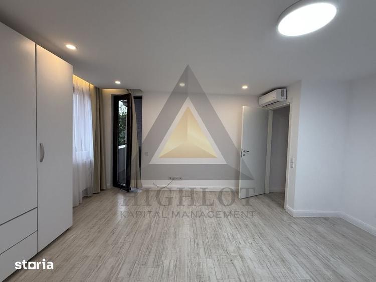 Casă cu 10 camere cu Teren 755 Mp în Nord