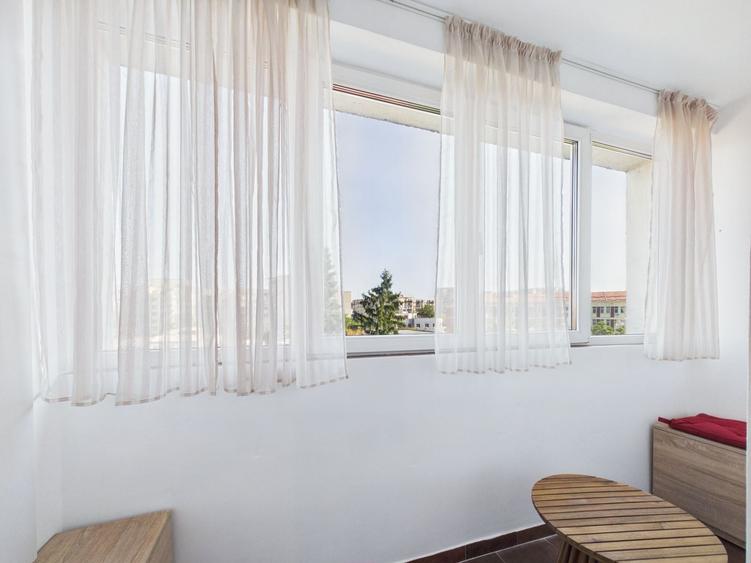 Apartament cu 2 camere semidecomandat în Tineretului