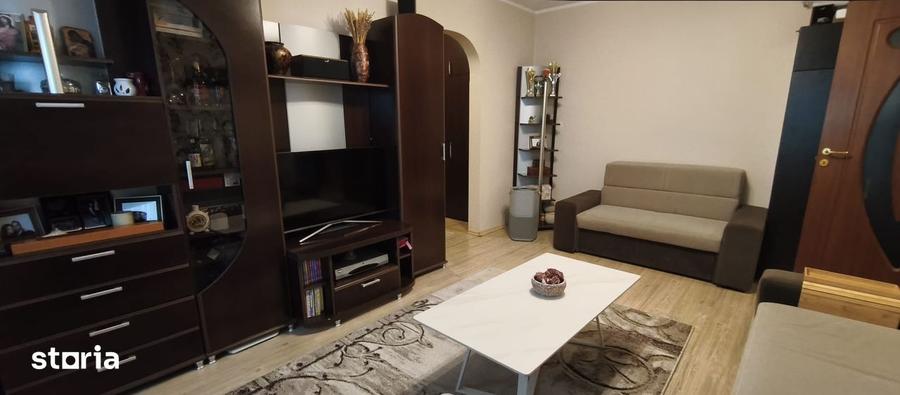 Apartament cu 2 camere semidecomandat, mobilat în Cornișa