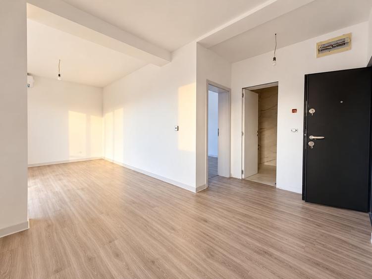 Apartament cu 2 camere decomandat în Girocului