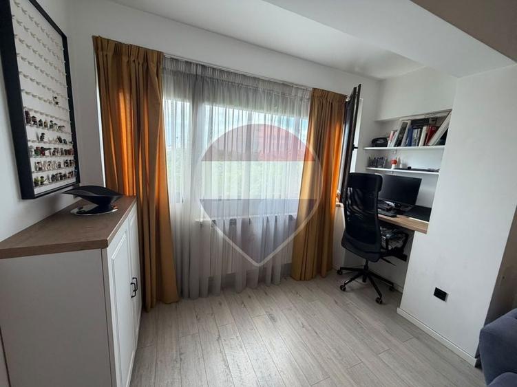 Apartament cu 2 camere semidecomandat, mobilat în P-ța Muncii