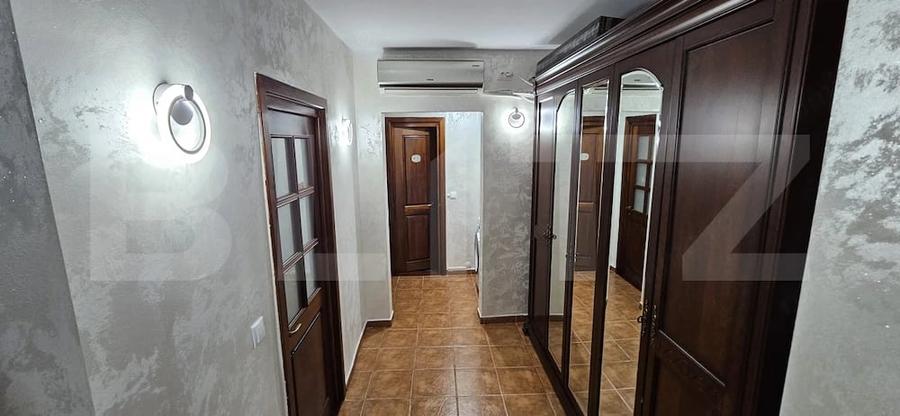 Apartament cu 3 camere decomandat în Filiași