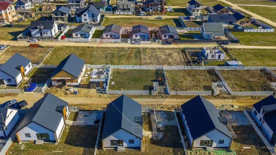 Teren Construcții intravilan de 399 mp, în Exterior Nord