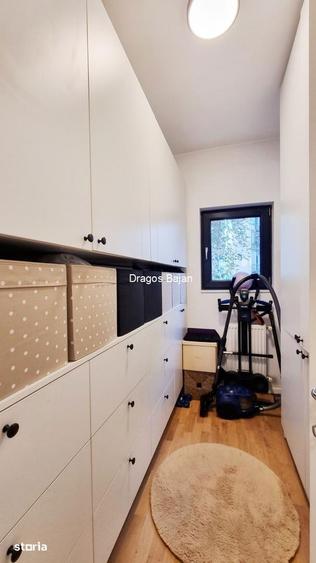 Apartament cu 3 camere, mobilat în Centrul Civic