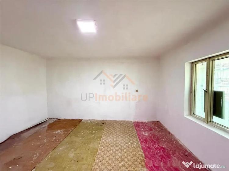 Casă cu 3 camere cu Teren 990 Mp în Tărian