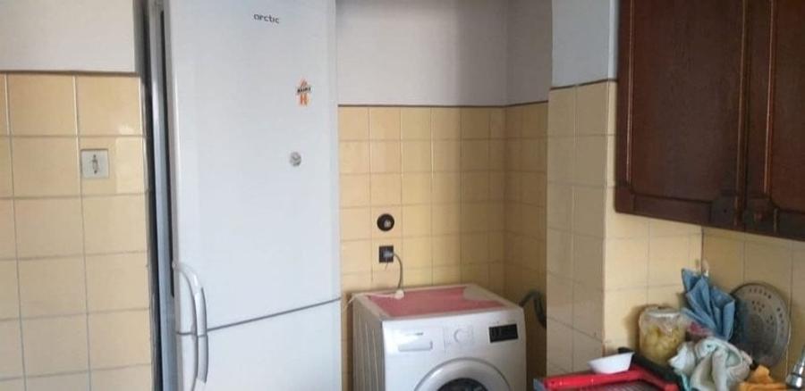 Apartament cu 3 camere decomandat în Obor