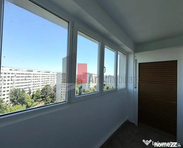 Apartament cu 3 camere decomandat în Dristor