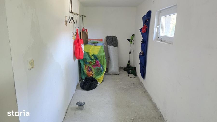 Casă cu 2 camere cu Teren 411 Mp în Viile Noi