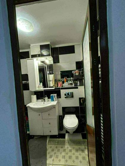 Apartament cu 2 camere semidecomandat în Micro 6