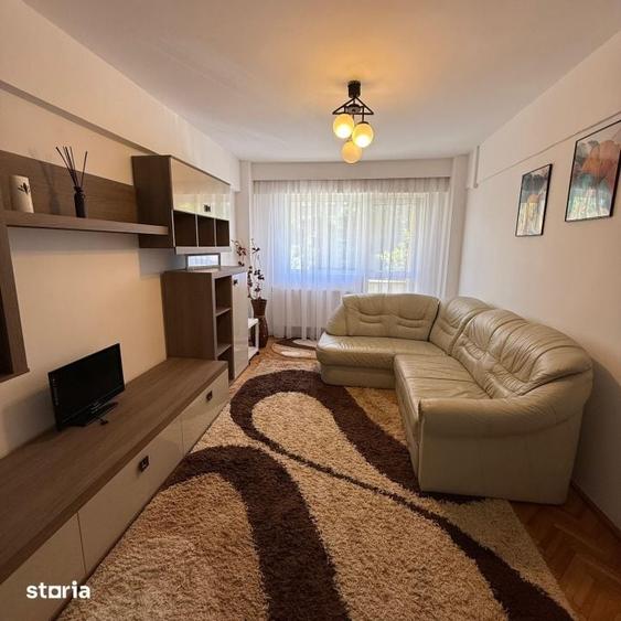 Apartament cu 3 camere în Traian