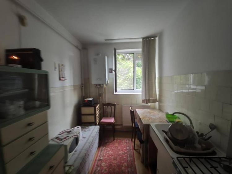 Apartament cu 2 camere semidecomandat, mobilat în Exterior Est