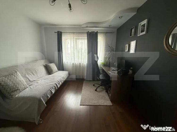 Apartament cu 4 camere decomandat în Obcini