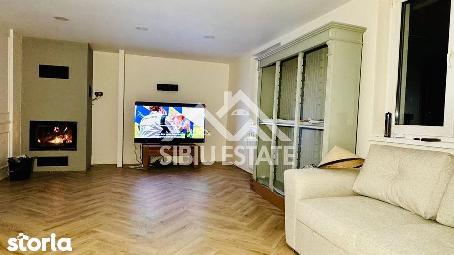 Casă cu 4 camere cu Teren 400 Mp în Central