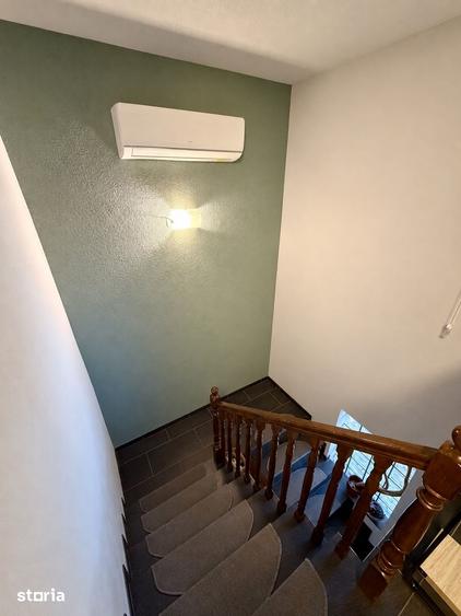 Casă cu 4 camere cu Teren 250 Mp în Șega