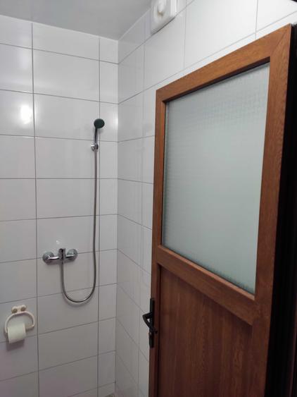 Apartament cu 2 camere semidecomandat în Petros