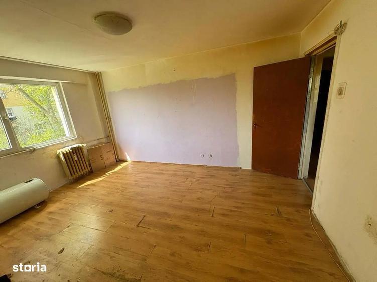 Apartament cu 2 camere semidecomandat în Pantelimon
