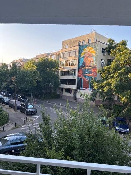 Apartament cu 2 camere semidecomandat, mobilat în Aviației